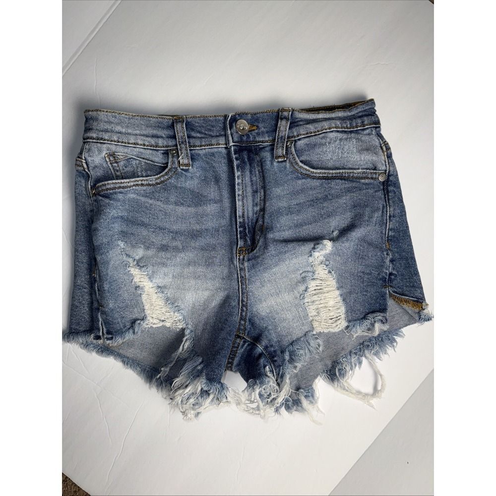 ⭐️⭐️Kendall + Kylie The Icon Shorts 3/26 Factory Ripped